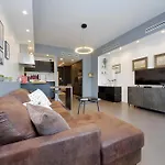 Ych-Exclusive Apartment On Circus Maximus
