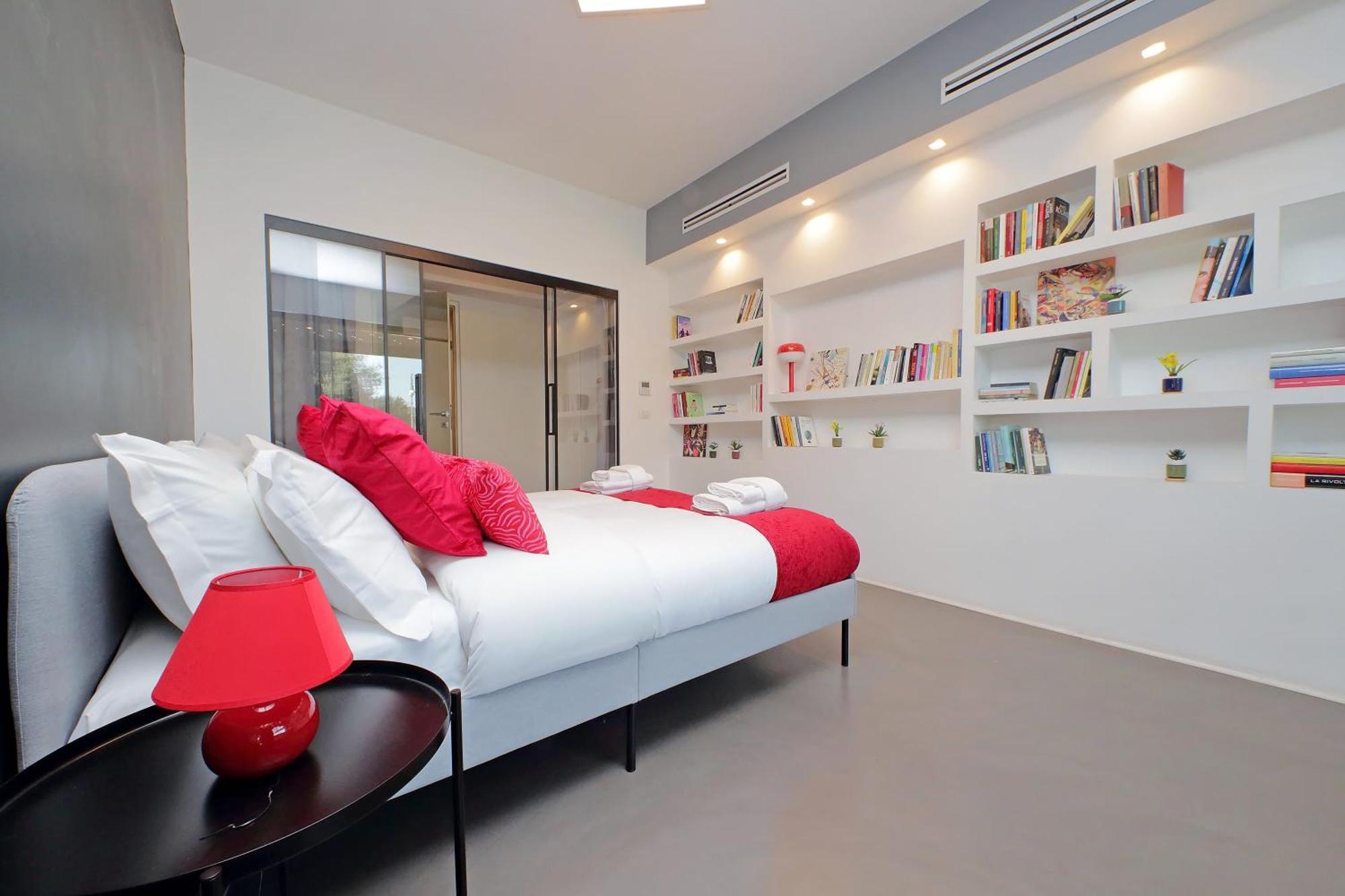 Ych-exclusive On Circus Maximus Apartment *